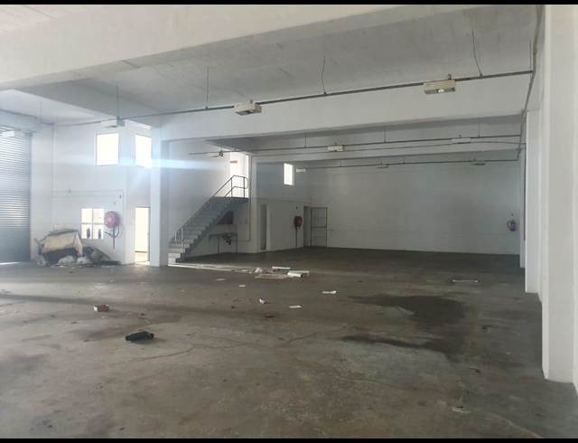 493M² WAREHOUSE TO LET IN WESTMEAD