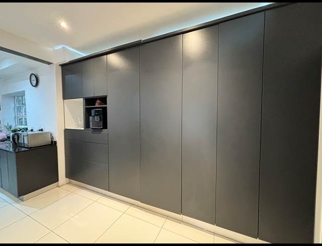 3 BEDROOM FREESTANDING TO LET IN PARKTOWN