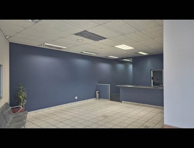 182M² RETAIL TO LET IN RIVERSIDE PARK