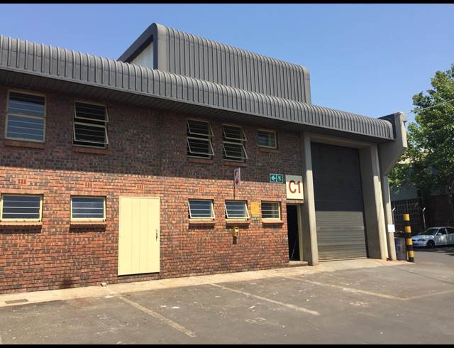 388M² WAREHOUSE RENTED IN STRIJDOMPARK
