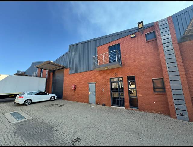 352M² WAREHOUSE TO LET IN ORMONDE
