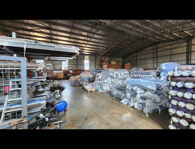 1,239M² WAREHOUSE TO LET IN SUNDERLAND RIDGE