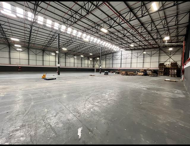 3,450M² WAREHOUSE TO LET IN EPPING INDUSTRIAL