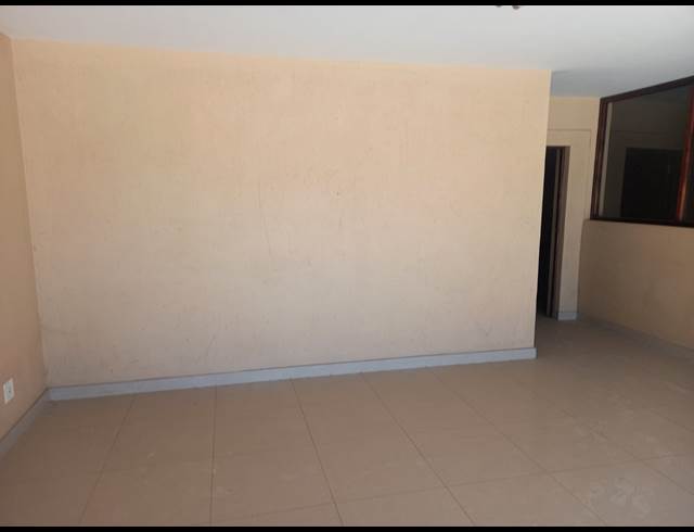 334M² WAREHOUSE TO LET IN POMONA