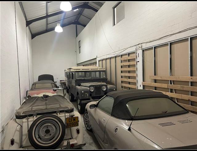 249M² WAREHOUSE TO LET IN WESTLAKE