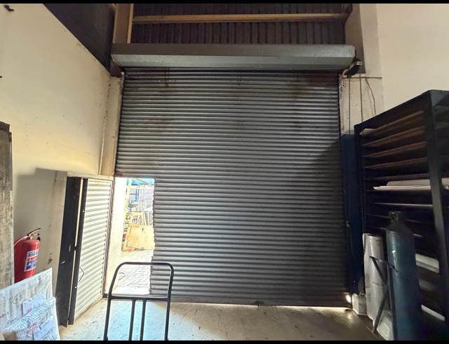 1,894M² WAREHOUSE TO LET IN KYALAMI