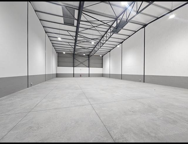 565M² WAREHOUSE TO LET IN STIKLAND INDUSTRIAL