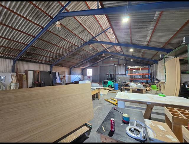 747M² WAREHOUSE TO LET IN SOMERSET WEST CENTRAL