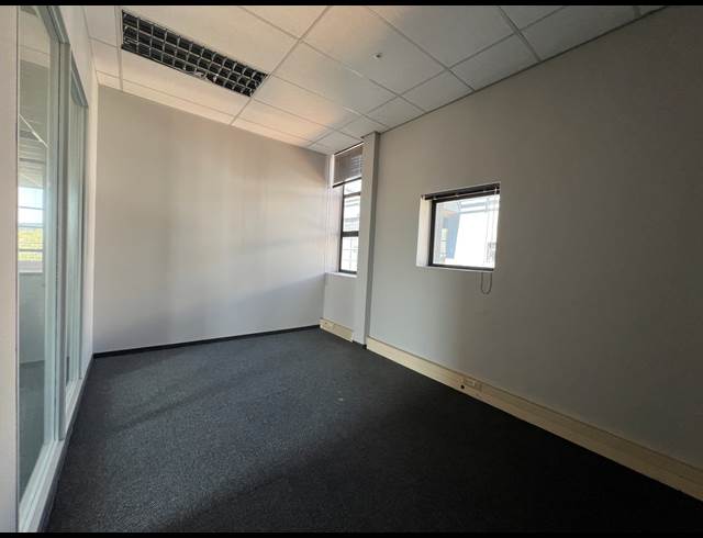 1,397.80M² OFFICE TO LET IN HIGHVELD
