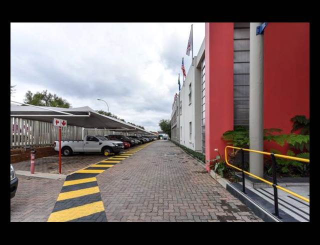2,313M² FACTORY TO LET IN TUNNEY