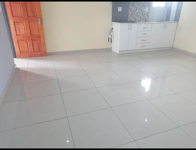 1 bed property to rent in WINCHESTER HILLS