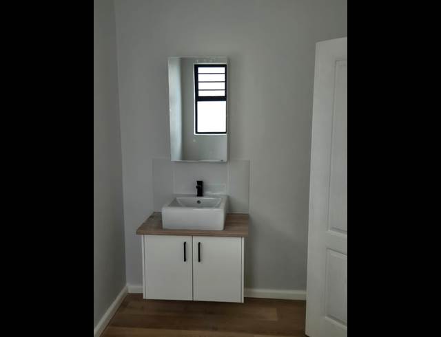 3 bed property to rent in LANGERUG