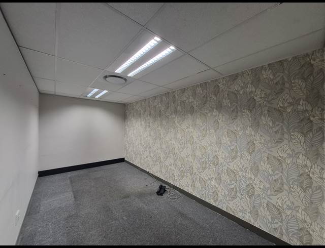 675M² OFFICE TO LET IN SANDTON CENTRAL