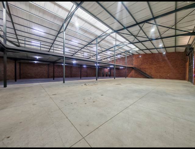 1,263M² WAREHOUSE TO LET IN ORMONDE