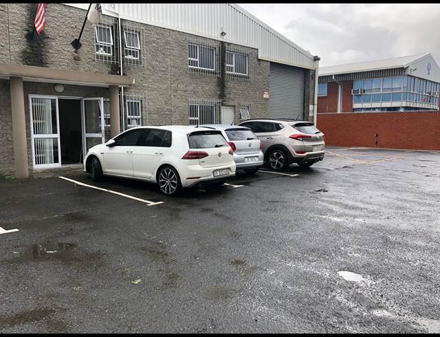 982M² WAREHOUSE TO LET IN AIRPORT INDUSTRIA