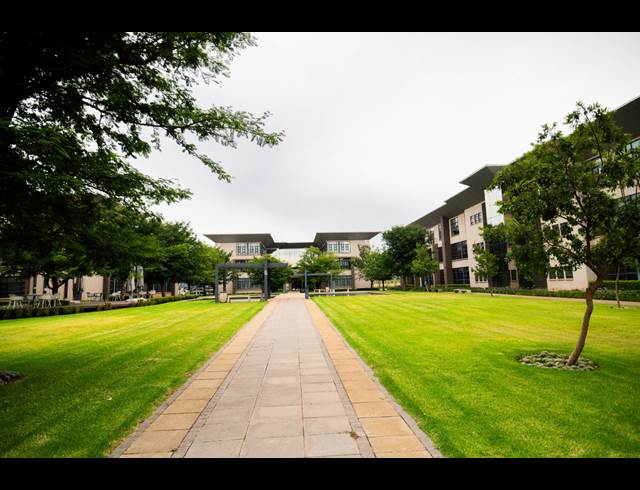 600M² OFFICE TO LET IN PARKHAVEN