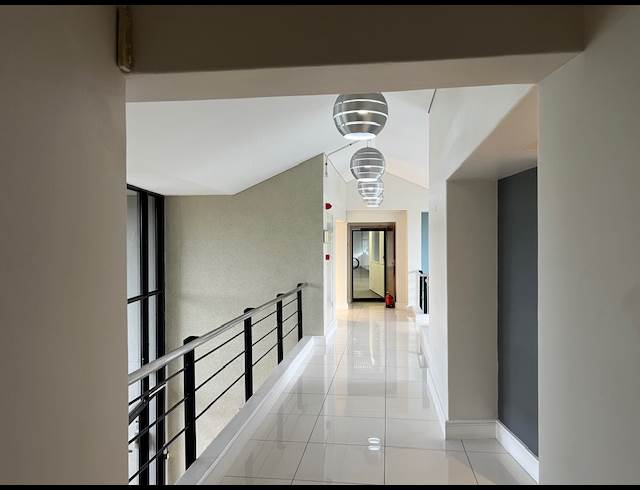 470.60M² OFFICE TO LET IN PAROW NORTH