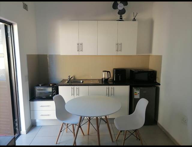 1 BEDROOM APARTMENT TO LET IN FLAMINGO VLEI