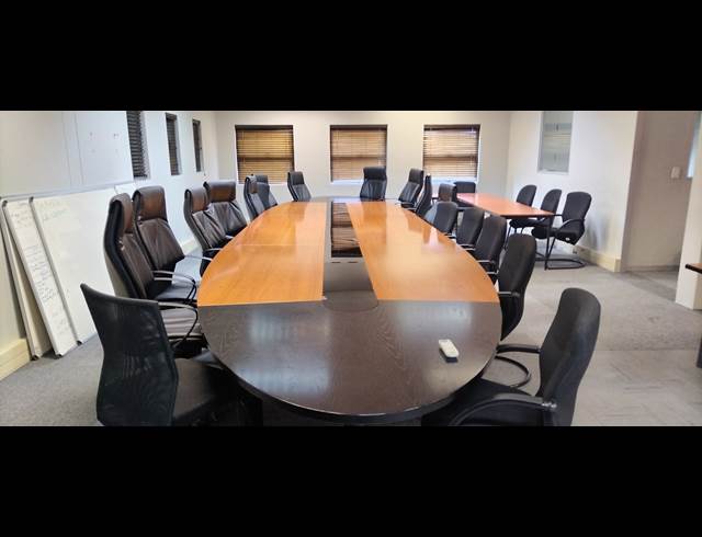245M² OFFICE TO LET IN NELSPRUIT EXT 1