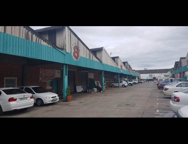 236M² WAREHOUSE RENTED IN CHISELHURST