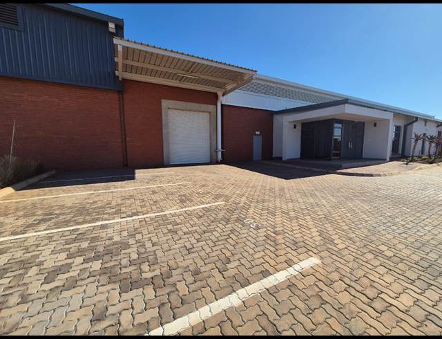 1,524M² WAREHOUSE TO LET IN WITFONTEIN