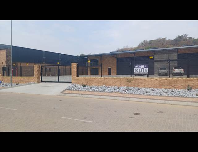 825M² WAREHOUSE TO LET IN RIVERSIDE PARK