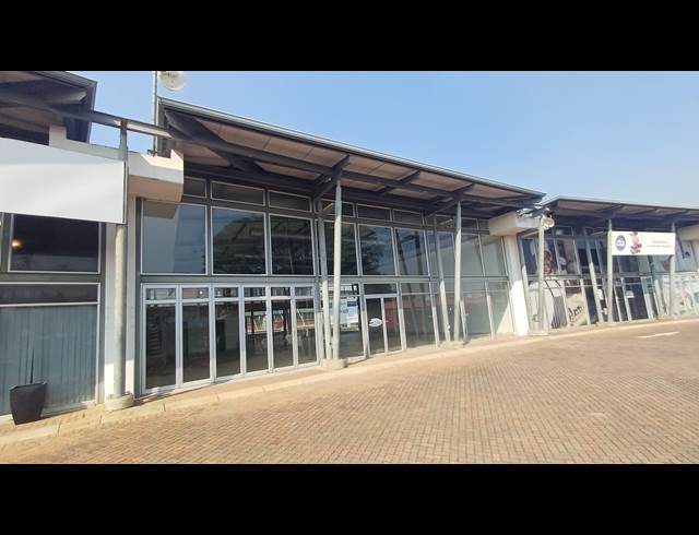 388M² RETAIL TO LET IN RIVERSIDE PARK