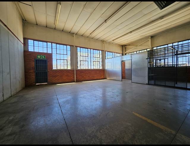 370M² WAREHOUSE TO LET IN ROSSLYN