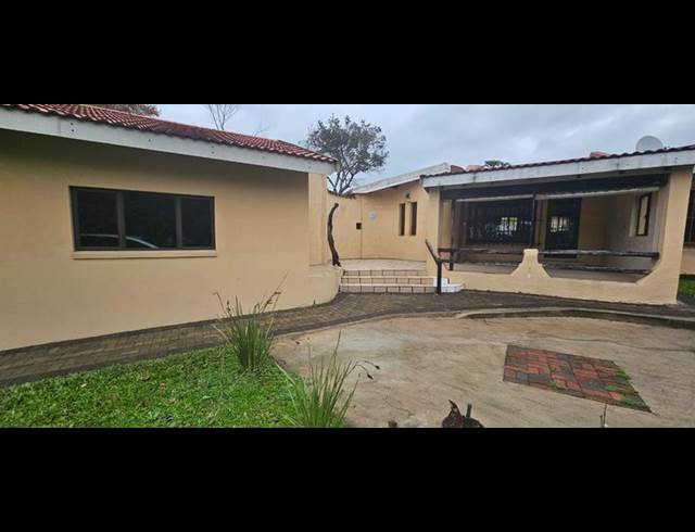 3 BEDROOM PROPERTY TO RENT IN SCOTTBURGH SOUTH