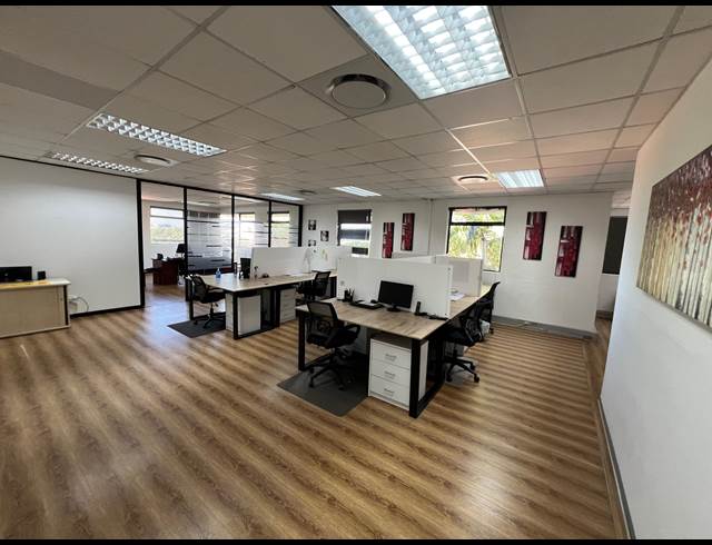 255M² OFFICE TO LET IN LA LUCIA RIDGE