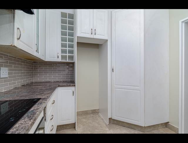 2 BEDROOM APARTMENT TO LET IN SANDOWN