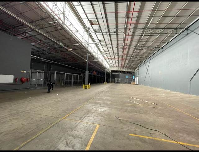 INDUSTRIAL PROPERTY TO RENT IN LOUWLARDIA