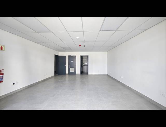 572M² WAREHOUSE TO LET IN SAMRAND BUSINESS PARK