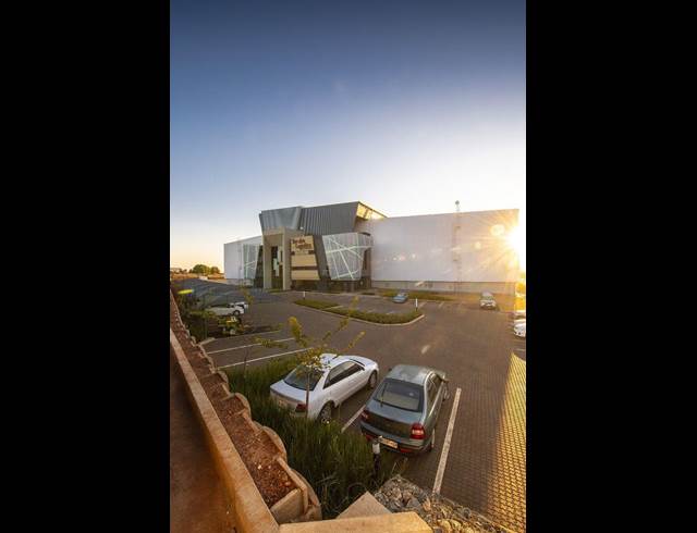 22,095M² WAREHOUSE TO LET IN WITFONTEIN