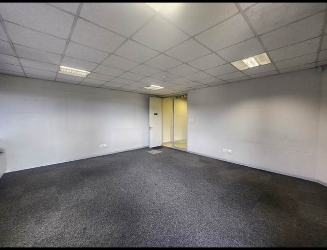 4,074M² OFFICE TO LET IN BEDFORDVIEW