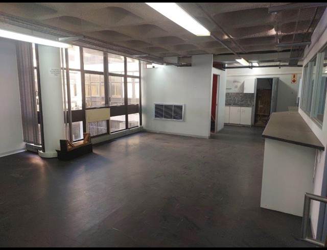 1,000M² FULL FLOOR TO LET IN PINETOWN CENTRAL