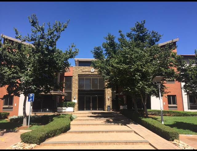 253M² OFFICE TO LET IN GREENSTONE HILL