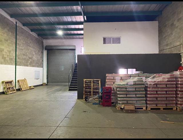 273M² WAREHOUSE TO LET IN DRIEHOEK