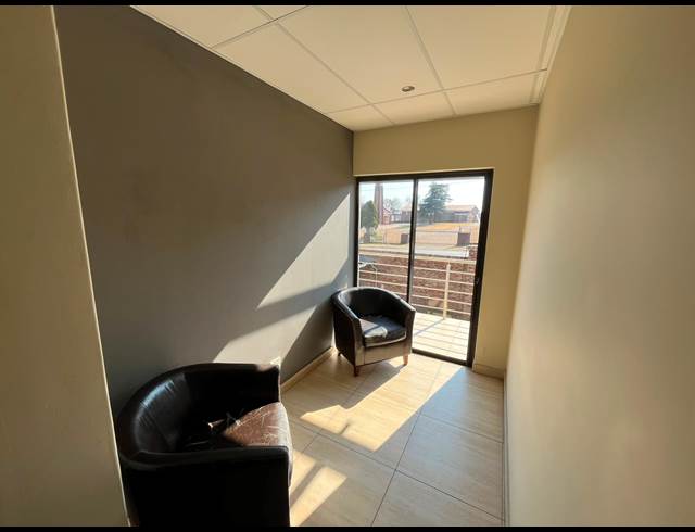 72M² OFFICE TO LET IN WITPOORT ESTATES