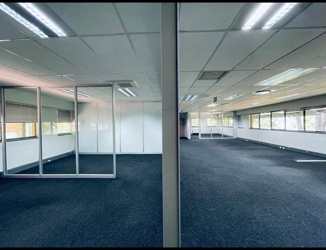 517M² OFFICE TO LET IN RANDJESPARK