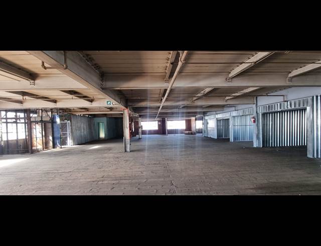 1,000M² WAREHOUSE TO LET IN SELBY