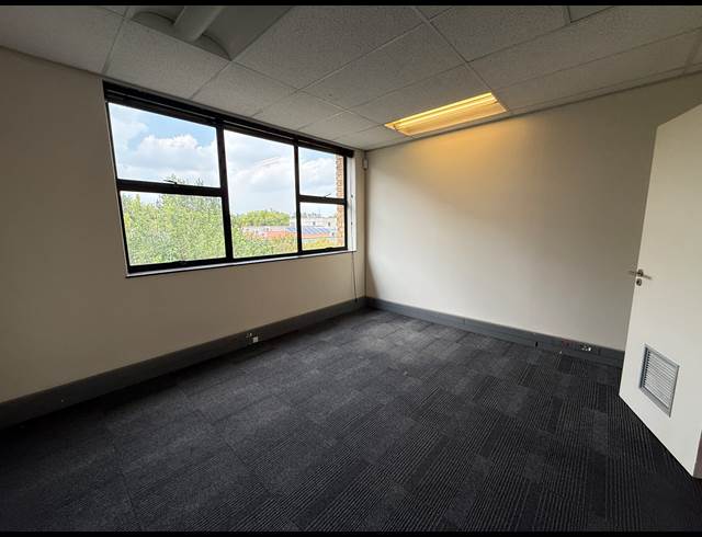 208M² OFFICE TO LET IN ROSEBANK