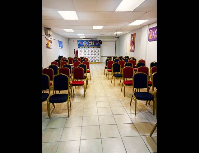 60M² RETAIL TO LET IN CORLETT GARDENS