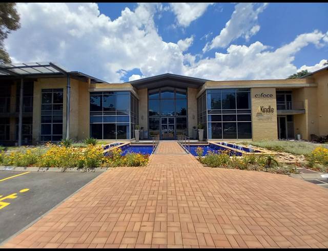 488M² OFFICE TO LET IN BRYANSTON