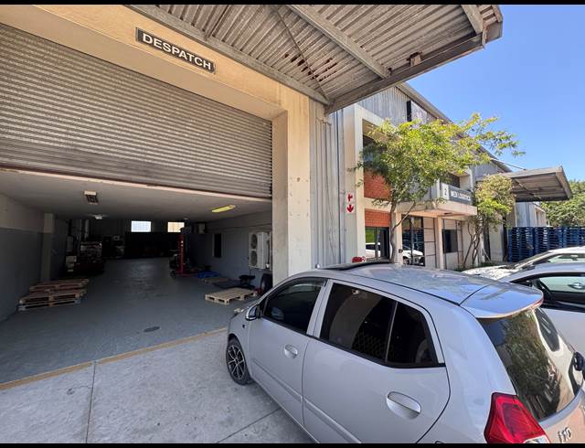 1,008M² WAREHOUSE TO LET IN RIVERHORSE VALLEY
