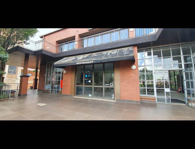 5,800M² BUILDING TO LET IN NEWTOWN
