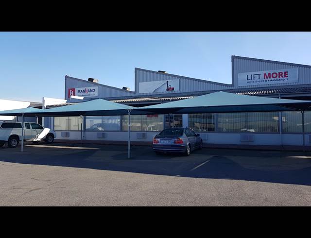 1,600M² FACTORY TO LET IN TRIANGLE FARM