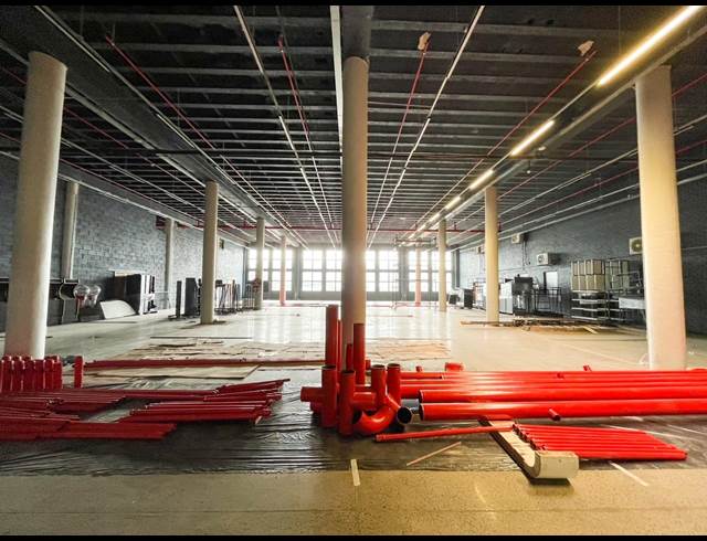 2,400M² WAREHOUSE TO LET IN WESTMEAD