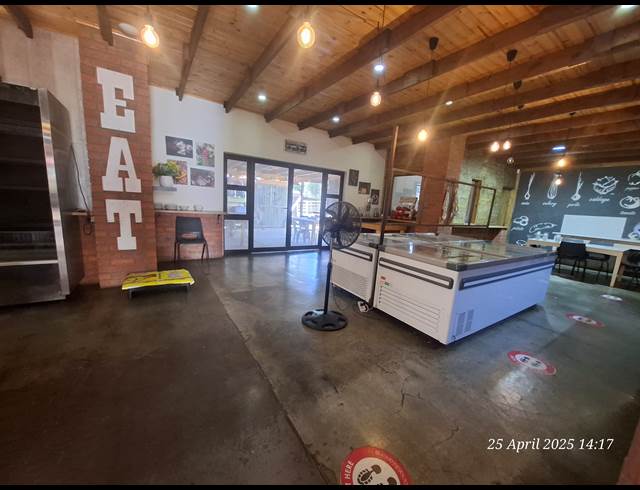 210M² BUILDING TO LET IN PIONEER PARK