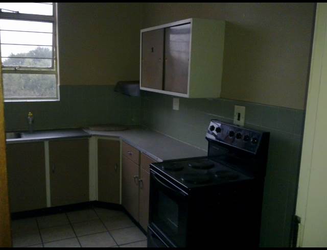 2 bed property to rent in LEONDALE